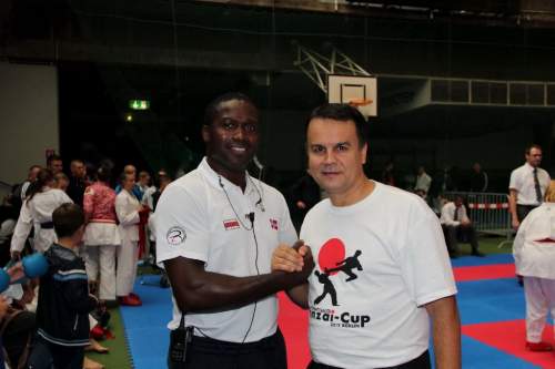 banzai 2013-0046.JPG --- erstellt mit toms-galerie V1.3 - www.tomshaus.de